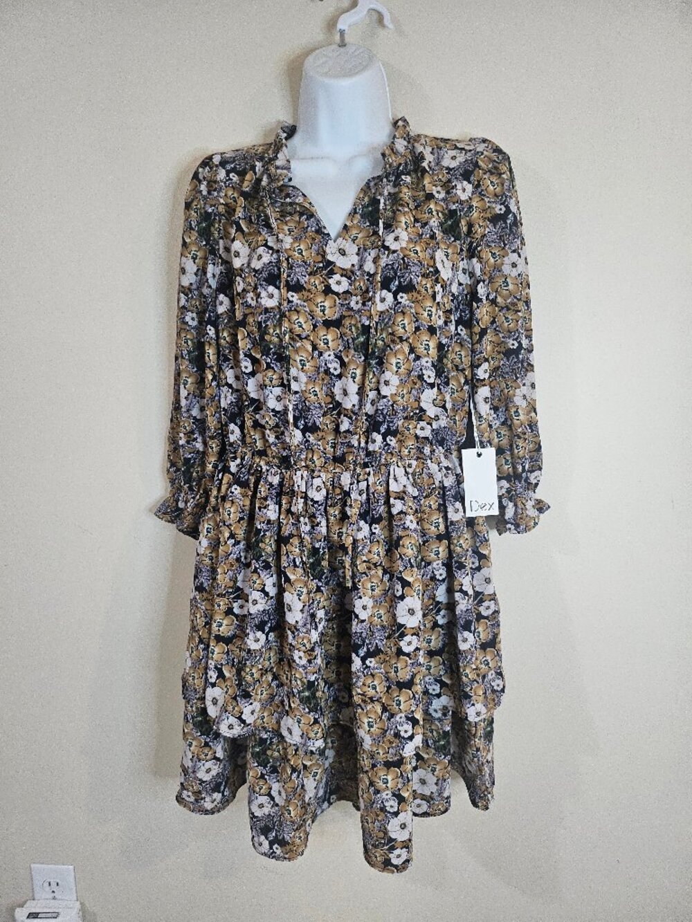 Dex Floral Half Sleeve Mini Dress - Size M